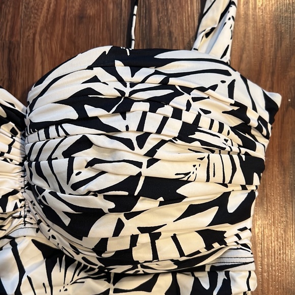 Bleu Rod Beattie Urban Oasis Bandeau One Piece - Picture 9 of 16